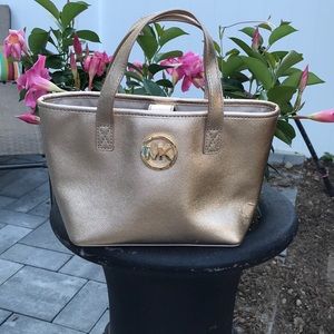 Michael Kors gold metallic mini-toat